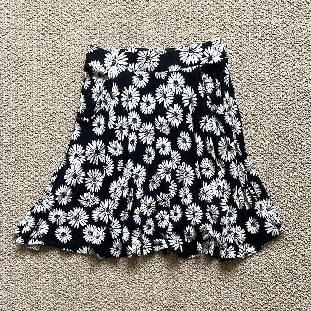 SO Black and White Floral Mini Skirt